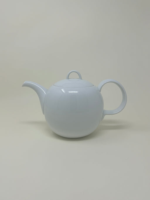 Hakuji Porcelain Mayu Teapot, White | Tangerine NYC